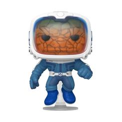 Una oleada de poder rocoso invade tu estantería con La Cosa de los Cuatro Fantásticos en su versión Funko POP de 9 cm, protagonizando cada escena con su característica piel pétrea y su emblemático