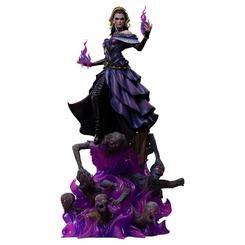 Liliana Vess figura 31 cm despliega una presencia oscura, elegante y magnética que eleva cualquier colección de Magic: The Gathering con una escena cargada de poder visual. 