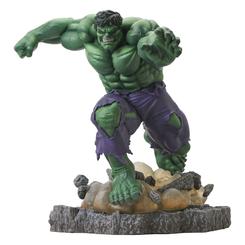 La estatua Marvel Comic Gallery PVC Diorama Hulk (Classic) es una pieza imprescindible para los seguidores del gigante esmeralda. Con una altura aproximada de 29 cm