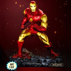 La estatua Iron Man Master Craft de Marvel Comics (29 cm) convierte una portada histórica en una pieza de colección con presencia real: el icónico blindaje rojo y dorado cobra vida con un acabado metálico brillante