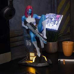 Descubre la astucia y poder de Mystique con la estatua *Mystique: Freedom & Destiny* en formato Premium de Marvel. Esta impresionante figura, de 39 cm de altura, captura a Raven Darkhölme 