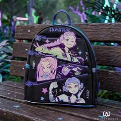 Impactante a primera vista y con una estética que no pasa desapercibida, la mochila Huntrix KPop Demon Hunters Loungefly convierte el universo de Las Guerreras K-pop en un accesorio con mucha personalidad