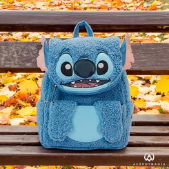 Descubre la encantadora Mini Mochila Lilo & Stitch. Esta adorable mochila captura la esencia lúdica y la calidez de la historia de Lilo y Stitch en cada detalle. 