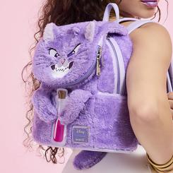 Con un diseño que captura la astucia y el humor de Yzma en su forma felina, la mochila peluche “Yzma Cat” de Disney Loungefly combina suavidad y estilo en un formato de 22,86 × 11,43 × 26,67 cm.