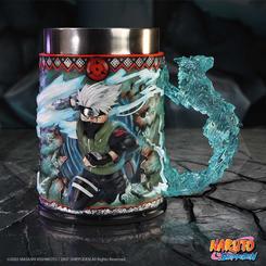 ¡Eleva tus bebidas con la jarra de Kakashi de Naruto Shippuden! Esta jarra pintada a mano, fabricada en resina de alta calidad, presenta un diseño inspirado en el icónico ninja Kakashi Hatake