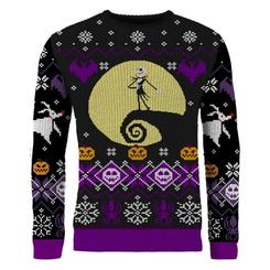 Halloween y la Navidad se cruzan en esta sudadera navideña Pesadilla antes de Navidad 8-bit, una prenda oscura, colorida y reconocible desde el primer vistazo. Jack Skellington aparece sobre la colina en espiral bajo una gran luna
