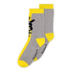Par de Calcetines oficiales de Yellow Pikachu. Disfruta de estos calcetines realizados en 78% algodón, 20% poliéster, 2% elastán. Haz que tu día a día sea más divertido con estos calcetines de cine.