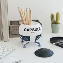 El legendario navío de la Corporación Cápsula aterriza en tu mesa para organizar tus bolígrafos y lápices con un diseño tridimensional de resina pintada a mano en vivos colores. 