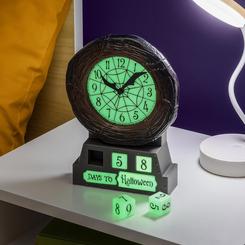¡Prepárate para una experiencia mágica con el despertador de Pesadilla Antes de Navidad! Este increíble reloj despertador te transportará al oscuro y encantador mundo de Jack Skellington y su pandilla.