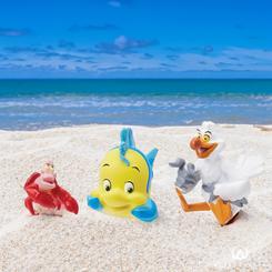 ¡Celebra el 35º aniversario del estreno de La Sirenita con el encantador Little Mermaid Mini Set! Este conjunto de figurinas incluye a Sebastián, Flounder y Urchin. Combina estas figurinas con tus escenas favoritas de La Sirenita 