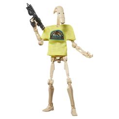 La figura B1 Battle Droid Star Wars 15 cm tiene una silueta inconfundible, delgada, mecánica y con ese punto torpe que la hace reconocible al instante. Su camiseta textil amarilla transforma al droide de combate en una pieza conmemorativa distinta
