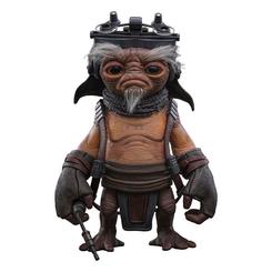 Una figura Keeto Anzellan Star Wars tamaño real cambia la escala de cualquier colección con una presencia pequeña, pero imposible de ignorar. Sus 26 cm concentran gesto, textura y oficio en una pieza que parece detenida en plena mesa de reparación droide.