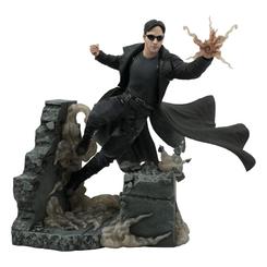 ¡Testigo del poder de "The One" con la estatua de PVC de lujo Neo de 25 cm de The Matrix Gallery! Esta impresionante creación de Diamond Select Toys trae a Neo a la vida en una asombrosa diorama basada en las películas de The Matrix
