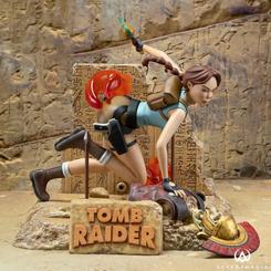 Descubre la estatua de PVC de Lara Croft en su era clásica del videojuego 'Tomb Raider' de 1996. Con un tamaño aproximado de 17 cm, esta figura captura la esencia del icónico personaje de los videojuegos. 