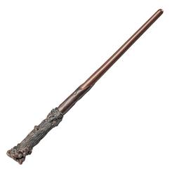Magia en tus manos, lista para tu próximo hechizo. La Varita Mágica de Harry Potter de 30 cm reproduce con fidelidad el diseño icónico visto en la saga y ofrece un equilibrio perfecto entre ligereza y resistencia 