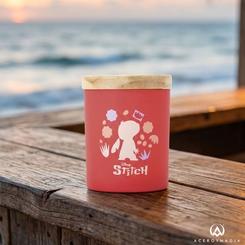 La energía vibrante y alegre de Stitch se refleja en esta vela Stitch Disney, una pieza que ilumina cualquier espacio con un carácter desenfadado y un aroma exótico que cautiva desde el primer instante. 