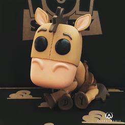 Figura de Bullseye (Perdigón) realizada en vinilo perteneciente a la línea Pop! de Funko. La figura tiene una altura aproximada de 10 cm., y está basada en la película de Disney Toy Story. 