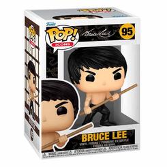 Figura POP Bruce Lee de vinilo con 9 cm de altura en caja regalo. Representa al artista marcial en pose de combate con bastón y pantalón negro, ideal para coleccionistas y fans.