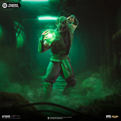 Figura de Reptile de Mortal Kombat a escala 1/10 con base temática que resalta su pose dinámica y detalles reptilianos, ideal para coleccionistas del universo Mortal Kombat.