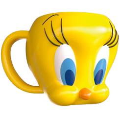 Taza 3D oficial de los Looney Tunes con el motivo de Piolín (Tweety), realizada en cerámica con una capacidad de 0,33 litros, disfruta de tu bebida preferida en esta simpática taza de Tweety. 