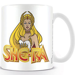 Taza oficial She-Ra basada en la serie de televisión He-man and the Masters of the Universe, realizada en cerámica con una capacidad de 0,33 litros, incluye grabados en el exterior. Viene en caja de regalo.