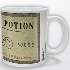 Taza oficial de Warner con el motivo de la Polyjuice Potion de la saga de Harry Potter, realizada en cerámica con una capacidad de 0,33 litros, incluye grabados en el exterior. 