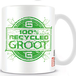 Taza oficial 100% Recycled Groot basada en la saga Guardianes de la Galaxia de Marvel. La taza está realizada en cerámica con una capacidad de 0,33 litros, 