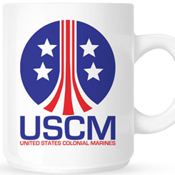 Taza oficial con el logo USCM (United States Colonial Marines) basada en la saga Alien de Ridley Scott. 