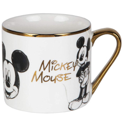 Taza oficial de Mickey Mouse basado en la colección de Disney Classic. Esta hermosa y clásica taza de la ilustración de Mickey Mouse a lápiz con el asa dorada y el nombre de Mickey Mouse 