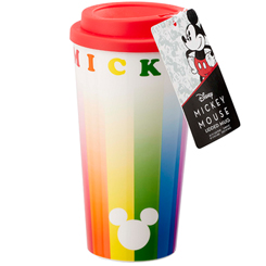 Taza de viaje de Mickey Rainbow. Disfruta de tu bebida preferida con la taza de viaje más colorida de Mickey Mouse. La taza está realizada en plástico. La taza tiene unas medidas aproximadas de 6,5 x 18,5 cm.