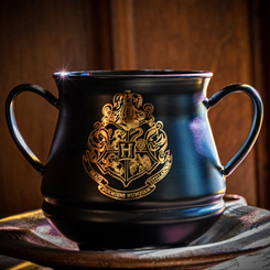 Impresionante taza con forma del Caldero con el logo de Hogwarts basada en la saga de Harry Potter. Disfruta de tus pócimas preferidas en esta preciosa taza realizada en vidrio negro