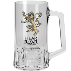 Jarra de Cerveza de Hear Me Roar basada en la serie de Juego de Tronos. Esta  jarra de la casa Lannister tiene unas dimensiones aproximadas de 16 x 13 cm., y una capacidad aproximada de 50 cl. 