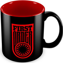 Taza oficial de Star Wars con el motivo de First Order Symbol & Logo realizada en cerámica con una capacidad de 0,33 litros, incluye grabados en el exterior. 