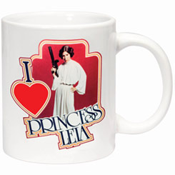 Taza oficial de Star Wars con el motivo I Love Princess Leia realizada en cerámica con una capacidad de 0,30 litros, incluye grabados en el exterior. Viene en caja de regalo.