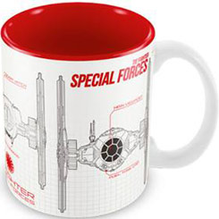 Taza oficial de Star Wars con el motivo de Tie Fighter Special Forces realizada en cerámica con una capacidad de 0,33 litros, incluye grabados en el exterior. 