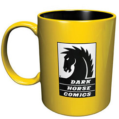 Taza oficial de Dark Horse Comics con la interpretación del logotipo realizado por Mr. Yoshitaka Amano, realizada en cerámica.