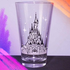 Vaso para colorear del Castillo de Disneyland París. ¡Dale vida a tus bebidas agregando algunos colores a este vaso para colorear el precioso Castillo de la Bella Durmiente! 